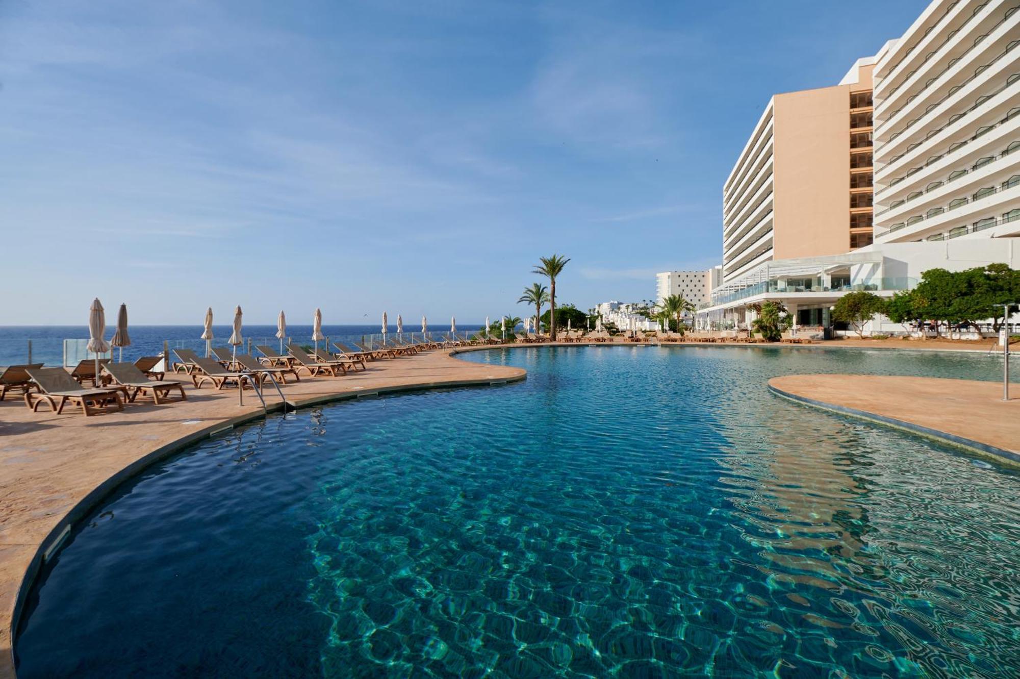 Alua Calas De Mallorca Resort Exteriér fotografie